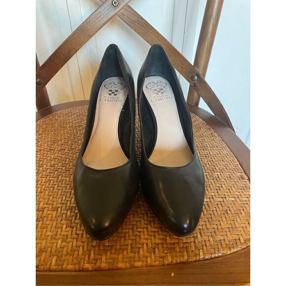 Vince Camuto black leather rounded toe pumps 8.5 - Picture 10 of 10